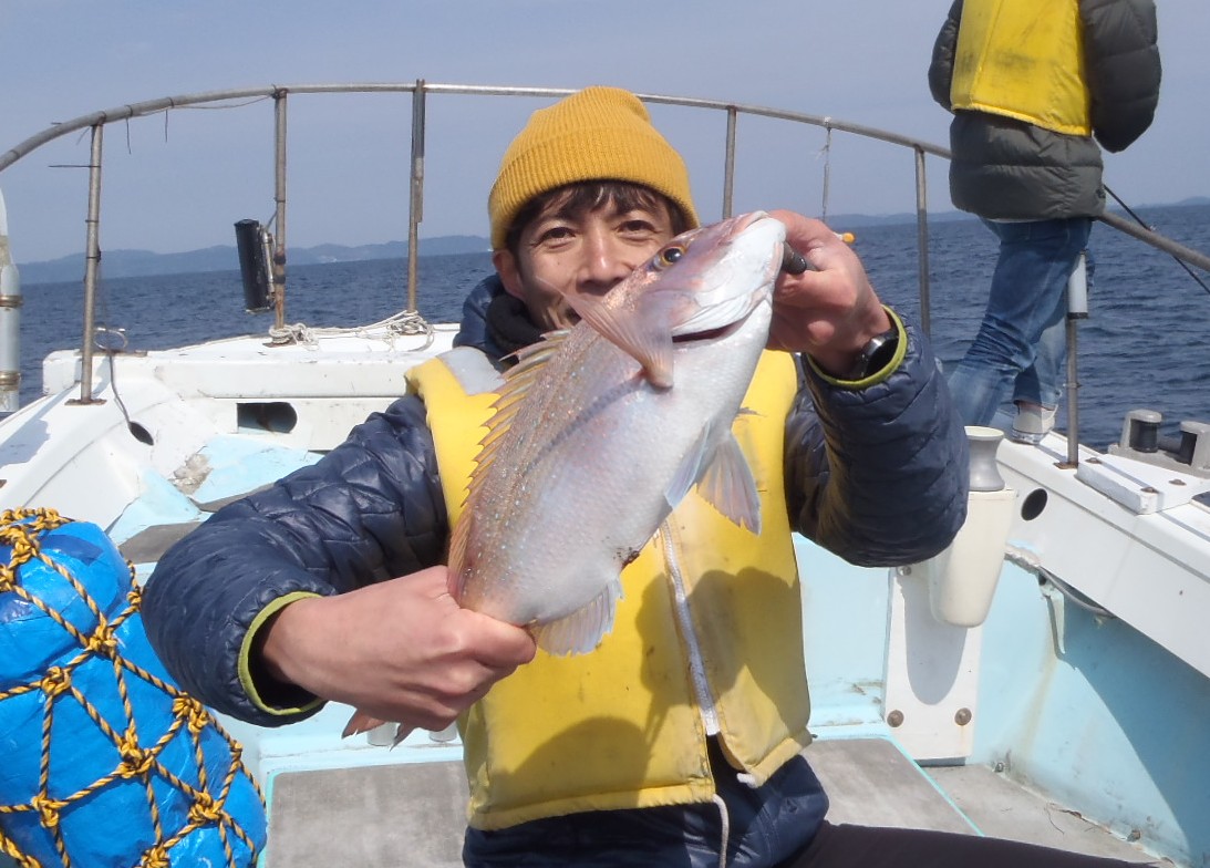 26年3月20日久しぶりに近場探索⛴幸真丸は呼子沖に・・・・・
